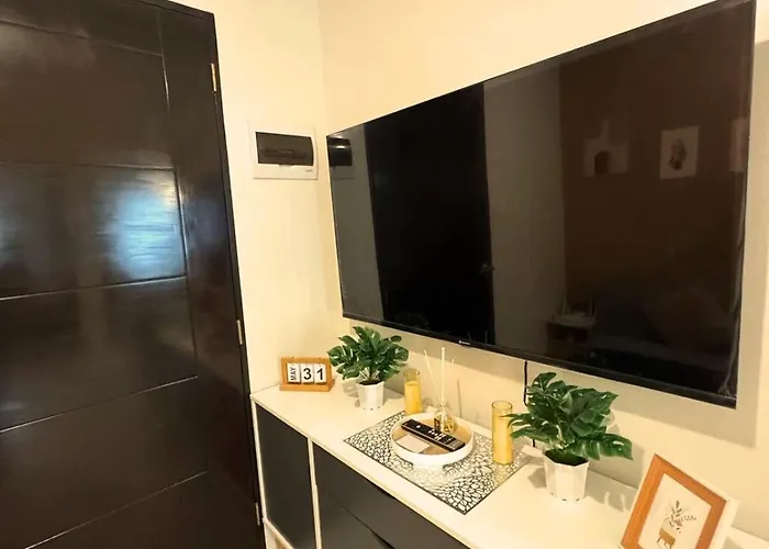 Urbanic Styled 2br - Views Unit アパート マンダウエ・シティ